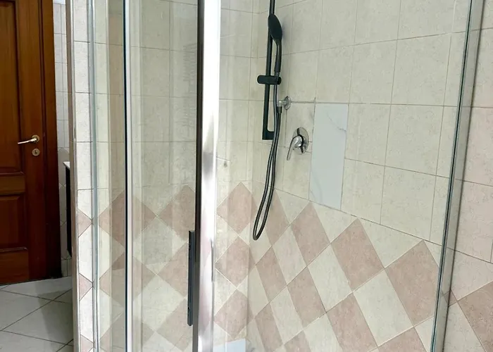 Colosseum Star 招待所 *